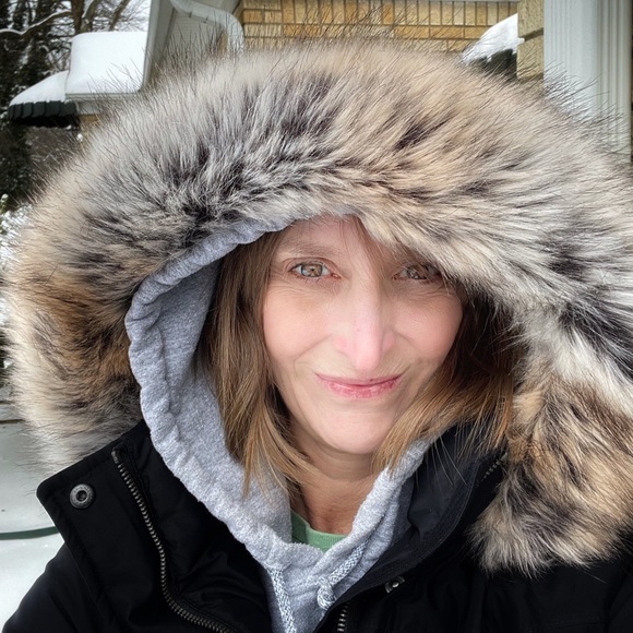 Meet your Posher, Kelly - Picture 1 of 1